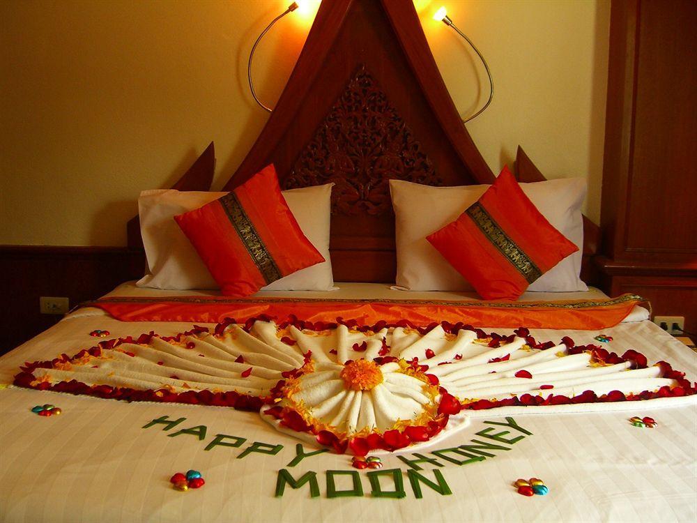 Patong Beach Bed And Breakfast Extérieur photo