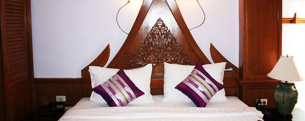 Patong Beach Bed And Breakfast Extérieur photo