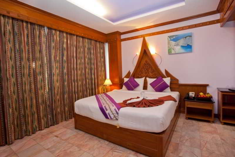 Patong Beach Bed And Breakfast Chambre photo
